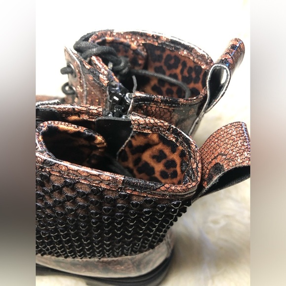 Steve Madden Brown and Black Studded Combat Boots - Picture 7 of 16